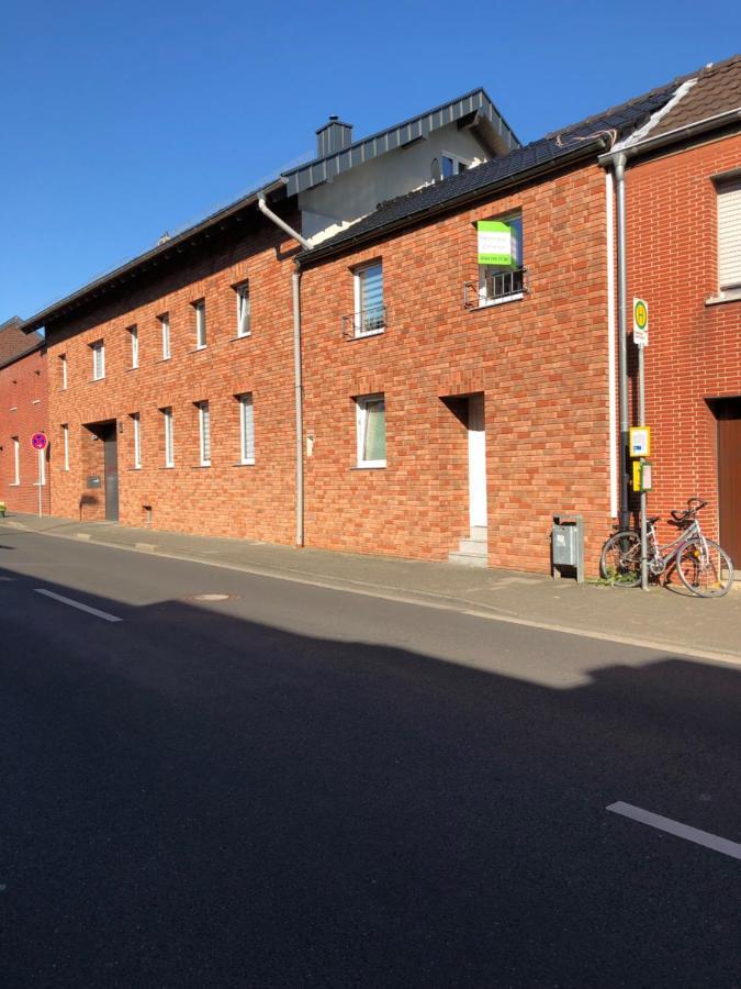 Fremdenzimmer Sas Hueckelhoven Exterior photo